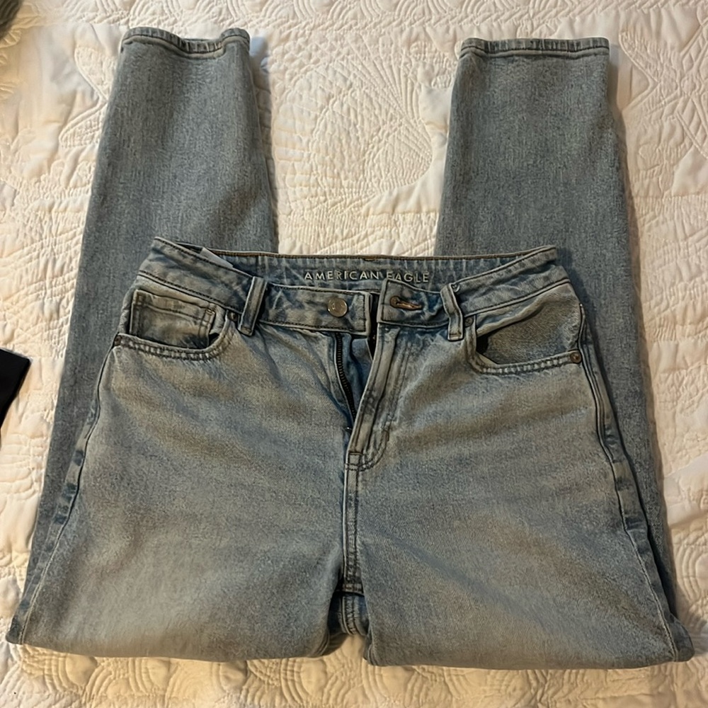 Straight leg blue jeans